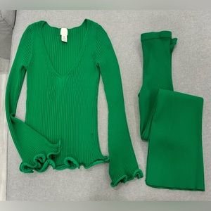 H&M green knitted pant set size XS-S-M